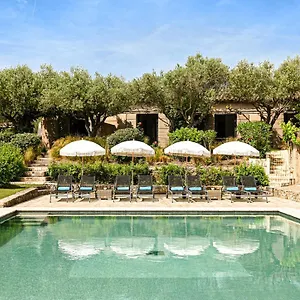 auberge-de-loumede.fr-provencehotel.com/